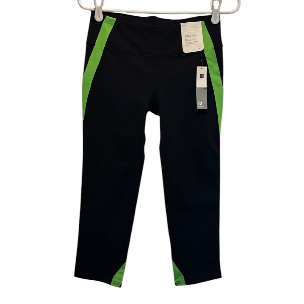 Black and green capri leggings